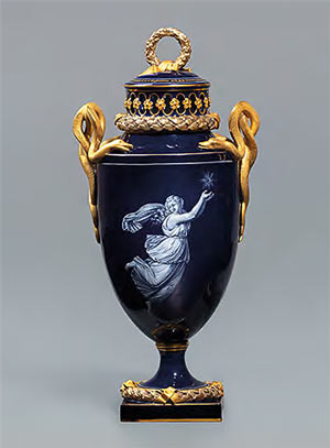 Фарфоровая вазочка Мейсонской мануфактуры