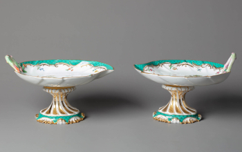 Два компотьера на ножке из восполнения к охотничьему сервизу