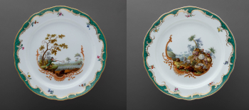 Двенадцать мелких тарелок из восполнения к охотничьему сервизу