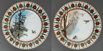 Двенадцать тарелок и блюдо с образами птиц