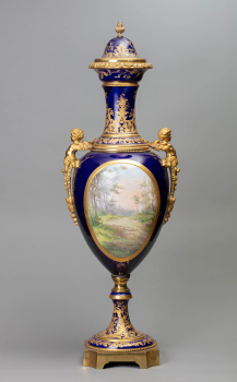 Интерьерные вазы со сценами псовой охоты и пейзажами