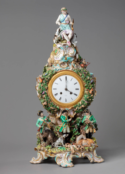 Каминные часы "Богиня охоты Диана"