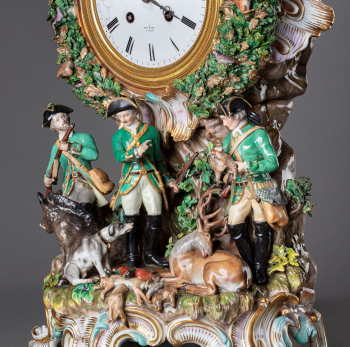 Каминные часы "Богиня охоты Диана"