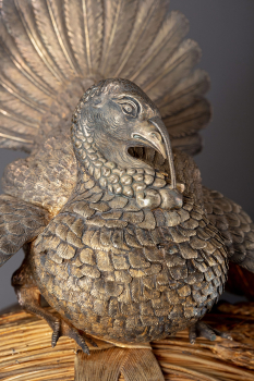 Каминные часы "Птичий двор" с вензелем португальской графини фон Эдла