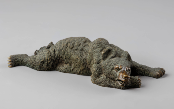 Пресс-папье "Маленький медвежонок лёжа"