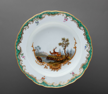 Семь глубоких тарелок из восполнения к охотничьему сервизу