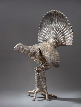 Скульптура "Токующий глухарь"