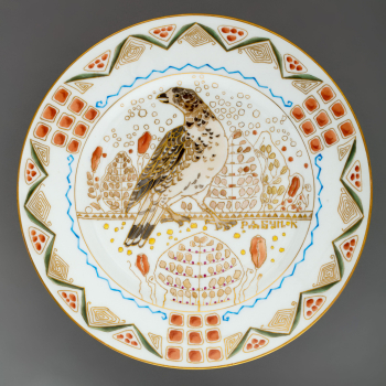 Восемь тарелок из орнитологической серии