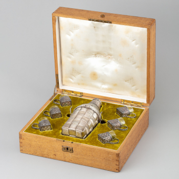 Набор для ликёра (графин, шесть стопок)