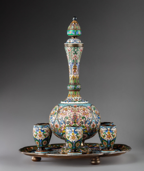 Набор для вина (графин, поднос, шесть стопок)