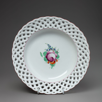 Тарелка десертная