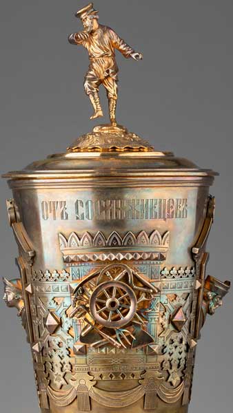 Видео Кубок с крышкой, поднесённый В. Г. Мооро