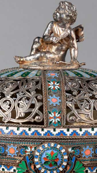 Видео Шкатулка с фигурой Амура