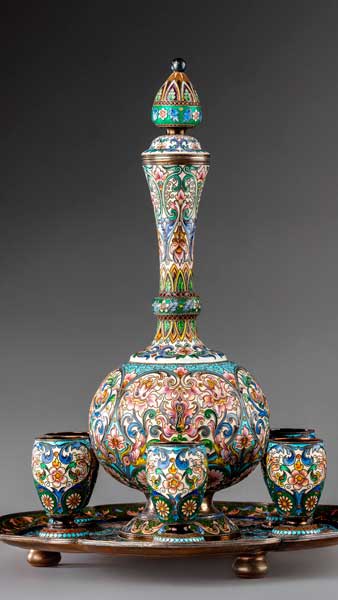 Видео Набор для вина (графин, поднос, шесть стопок)