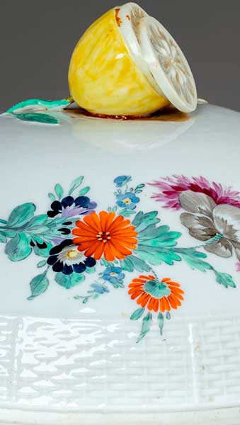 Видео Блюдо с крышкой из "Вседневного сервиза"