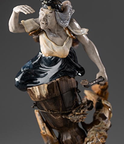 Видео Скульптура  "Баба-Яга"